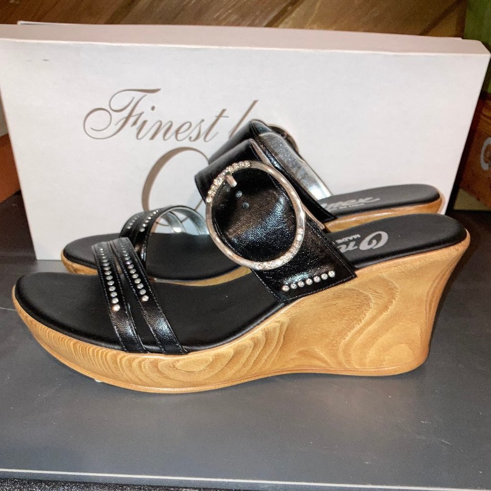 New Onex Black Cynthia Wedge Sandals Size 10 (Box 62)